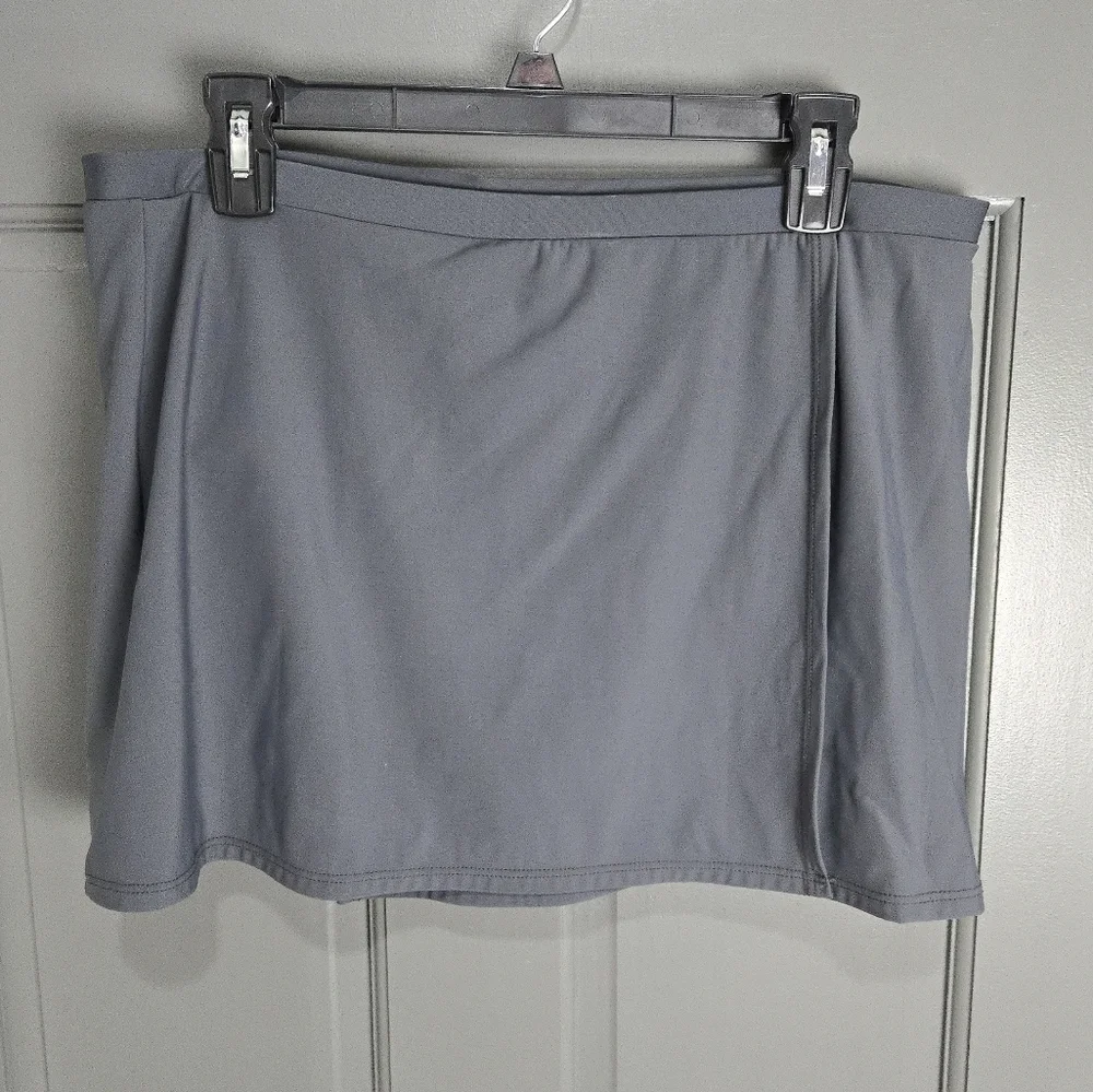 Magicsuit Medium Gray Swim Skirt Size 16